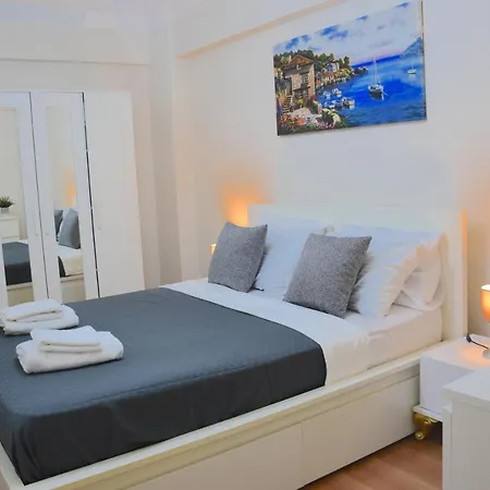 Cozy 3br Retreat Modern Comfort Apartment